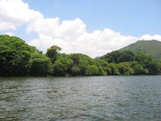 La Cabana Del Lago Hotel Catemaco Exterior photo